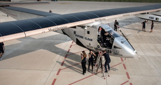 auto solární letadlo Solar Impulse 2 přelet Atlantiku