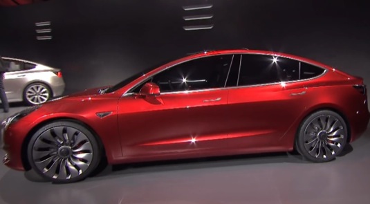 auto Tesla Model 3 debut 2016