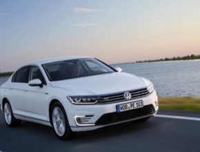 auto Volkswagen Passat plug-in hybrid Norsko