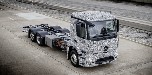 auto Daimler elektrický náklaďák Mercedes-Benz Urban eTruck truck