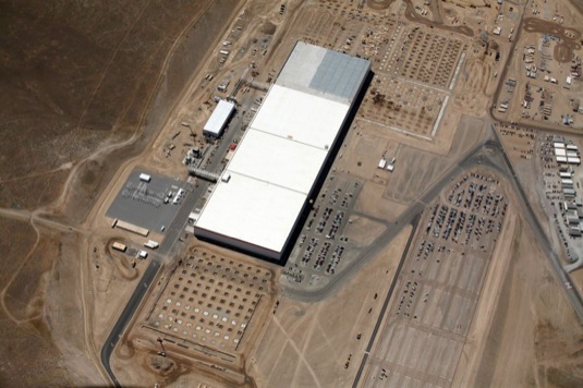auto gigatovárna gigafactory Tesla Reno Nevada