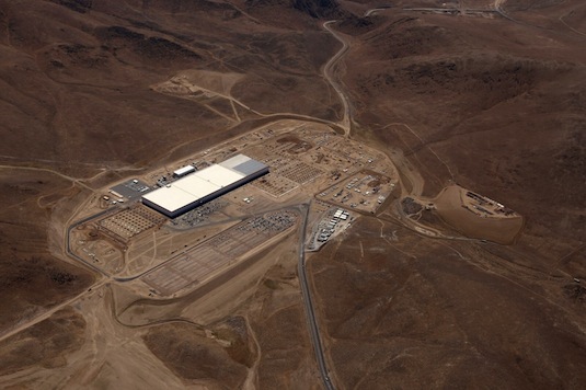 auto gigatovárna gigafactory Tesla Reno Nevada