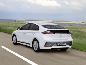 auto Hyundai Ioniq hybrid elektromobil