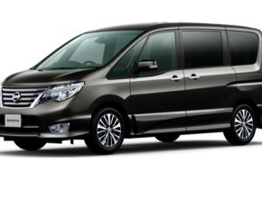 auto Nissan Serena minivan
