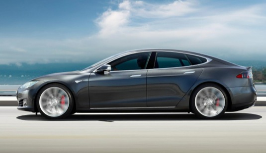 auto elektromobil Tesla Model S prodej aut USA červen 2016