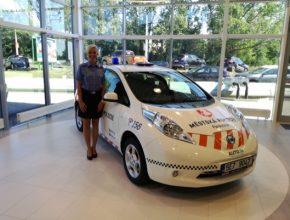 auto elektromobil Nissan Leaf městská policie Pardubice