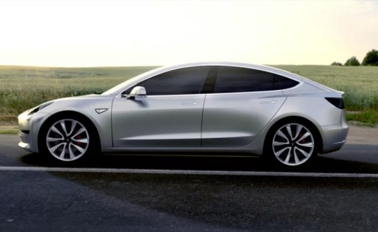 auto elektromobil Tesla Model 3 počet rezervací přes 400 000