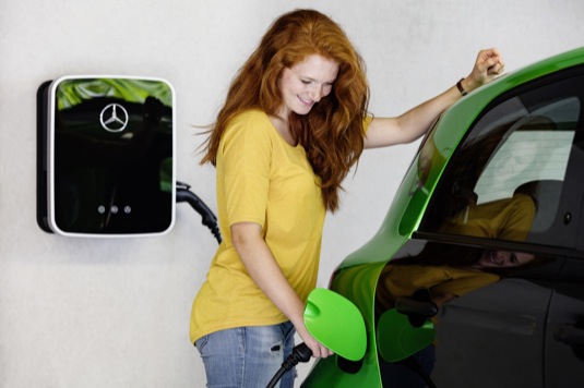 auto autosalon Paříž elektromobil Smart ED 4. generace
