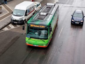 Svezení v elektrobusech si nenechalo ujít více než 300 000 cestujících. Jedná se o první elektrobusy nasazené do ostrého provozu v pražské hromadné dopravě, které mohou cestující využívat bezplatně.