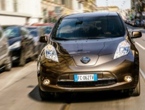 auto elektromobil Nissan Leaf