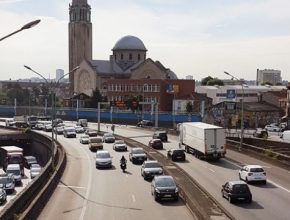 auto robotické auto Valeo pařížský okruh