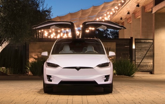 auto elektromobil Tesla Model X