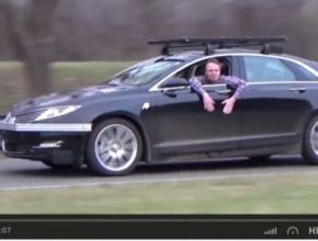 auto robotické auto Nvidia technologie autonomního řízení Drive PX superpočítač