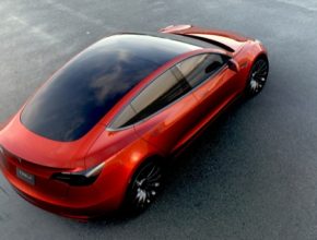 auto elektromobil Tesla Model 3 celoskleněná střecha Tesla Glass