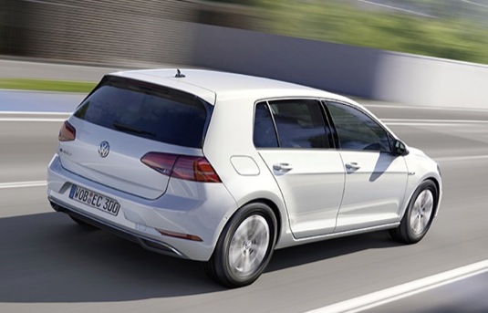 auto elektromobil Volkswagen e-Golf