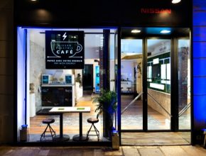 auto Nissan Electric Café
