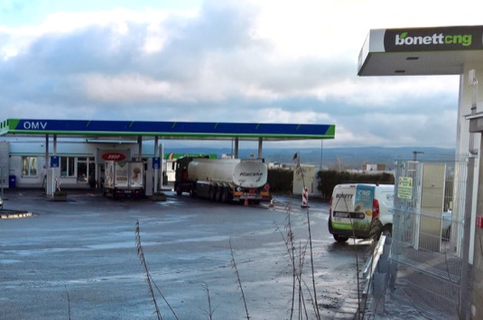 Bonett v krátkém časovém horizontu otevřel další plnicí stanici CNG v Havlíčkově Brodu, kterou mohou využívat nejen osobní auta, ale také autobusy a nákladní vozy
