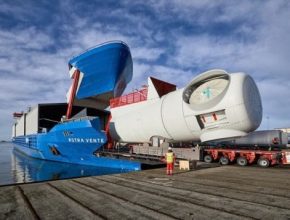 auto Siemens lodě stavba pobřežních větrných elektráren
