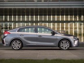 auto Hyundai Ioniq USA hit