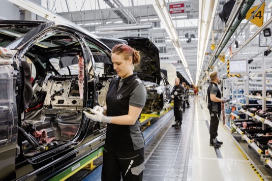 auto továrna Mercedes-Benz Sindelfingen