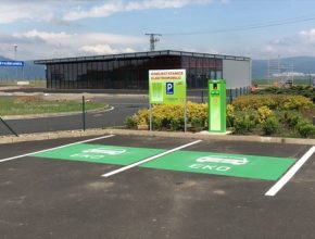 auto elektromobilita ČEZ nabíjecí stanice normálního dobíjení