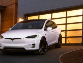auto elektromobil Tesla Model X