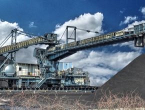 Těžba uhlí pomalu mizí v propadlišti dějin.