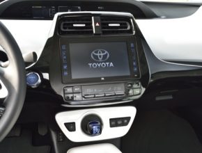 auto Toyota Prius Prime plug-in hybrid
