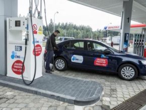 auto na plyn CNG stanice VítkoviceCNGvitall plnící stanice