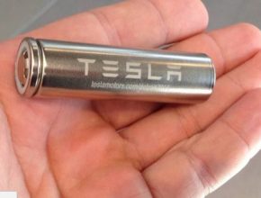 auto Tesla baterie články výzkum životnost