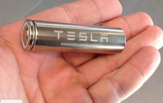 auto Tesla baterie články výzkum životnost