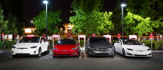 auto Tesla Model S Tesla Model X dobíjení elektromobilů Supercharger