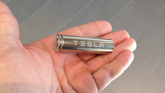 Nové bateriové články typu 2170 začne Tesla montovat nejprve do svého nového elektromobilu Tesla Model 3