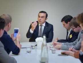 auto Carlos Ghosn Renault nissan Alliance setkání akcionářů
