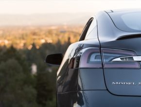 auto elektromobily Tesla