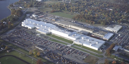 auto South Bend Indiana továrna na výrobu Hummerů AM General