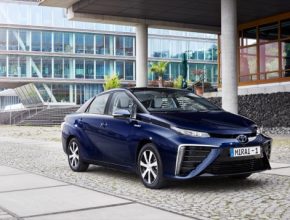 auto na vodík Toyota Mirai