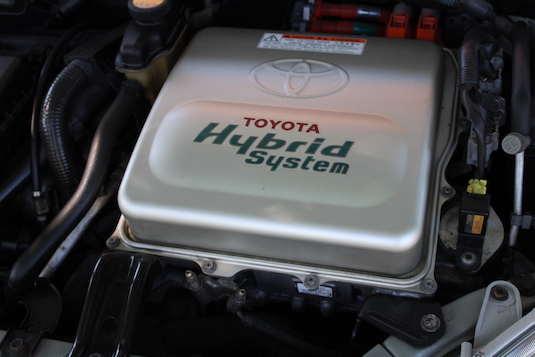 auto Toyota Prius logo 1. generace