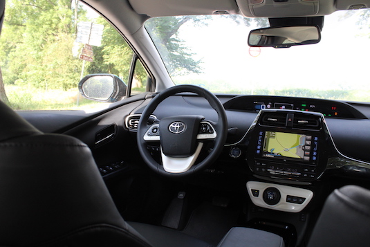auto test Toyota Prius Plug-in Hybrid Prime 