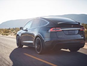 auto elektromobil Tesla Model X