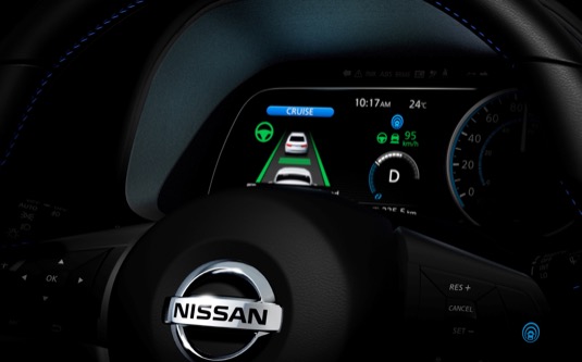 auto elektromobil Nissan Leaf technologie automatického parkování ProPilot