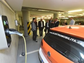 auto ČEZ ESCO setkání elektromobilita nabíjení elektromobilů