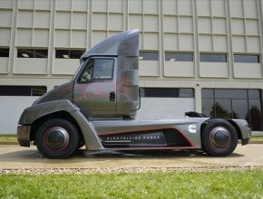 auto Cummins AEOS elektrický tahač truck