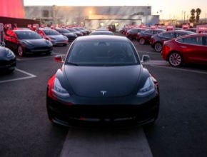 auto elektromobily Tesla Model 3