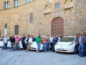 auto elektromobily Nissan Leaf jako vozy taxislužby ve Florencii
