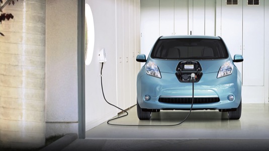 auto elektromobily Nissan Leaf dobíjení doma