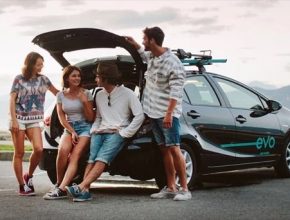 Vulog se stal od svého založení v roce 2006 světovým lídrem v technologiích pro sdílenou mobilitu (carsharing) nabízející komplexní Software-as-a-Service platformu a umožňující provozovatelům carsharingu poskytovat služby svým konečným zákazníkům.