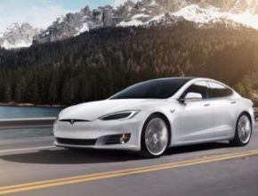 Auto elektromobil Tesla Model S