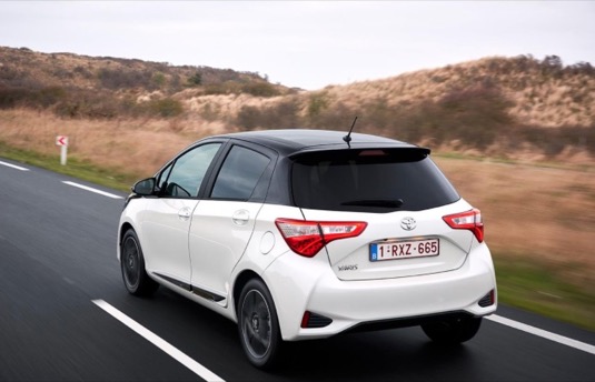 Toyota Yaris Hybrid patří mezi nejprodávanější hybridní auta u nás
