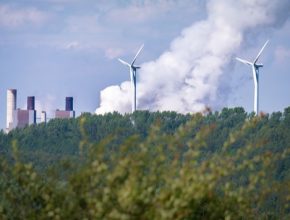 Norské vodní a přečerpávací elektrárny a německé větrné turbíny nyní vytvářejí dokonalou symbiózu